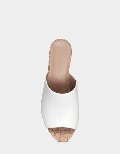 Aerosoles Women's Sandal In White 8 Aerosoles Women's Sandal In White -Aerosoles SHOP Cassy 104 AV4 1433917a 4f8a 4844 82ee 501bb4aea03e 1600x