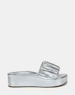 Aerosoles Aware Women's Sandal In Silver
