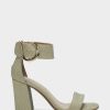Aerosoles Women's Sandal In Gold 1 Aerosoles Women's Sandal In Gold -Aerosoles SHOP Landon 627 AV2 1600x