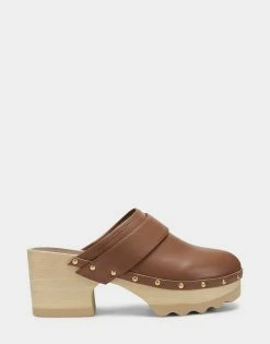 Aerosoles Women's Clog In Tan