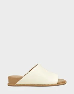 Aerosoles Women's Sandal In Off White